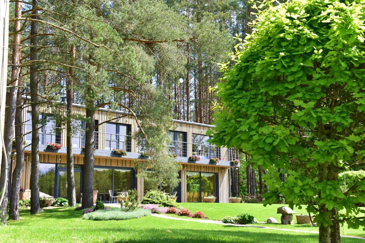 Pusu Takas Hotel Andrioniskis Eksteriør billede