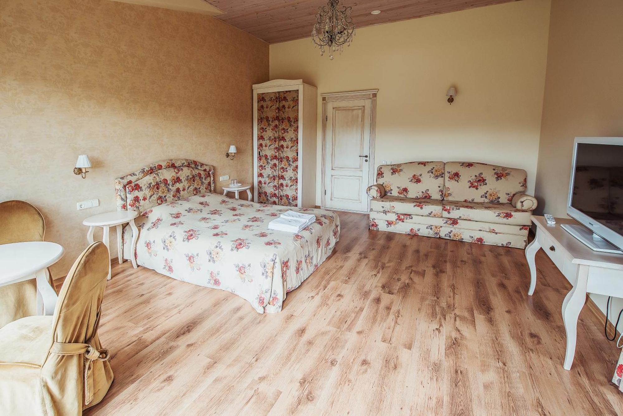 Pusu Takas Hotel Andrioniskis Værelse billede
