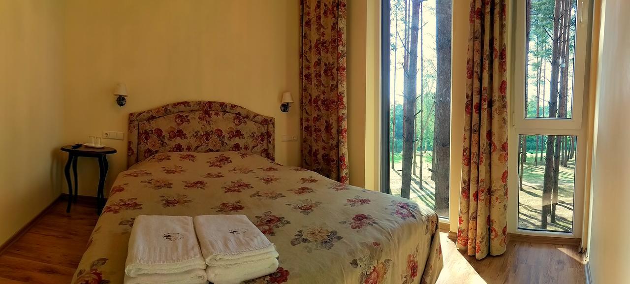 Pusu Takas Hotel Andrioniskis Eksteriør billede